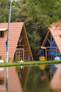 Casas pré-fabricadas de madeira, a união perfeita entre praticidade e beleza natural.